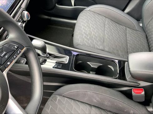 Used 2023 Nissan Kicks SV image 13