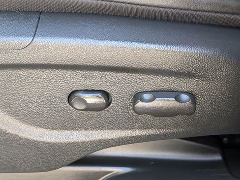 Used 2016 Chevrolet Trax LT image 22