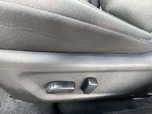 Used 2025 Nissan Altima 2.5 SV image 12