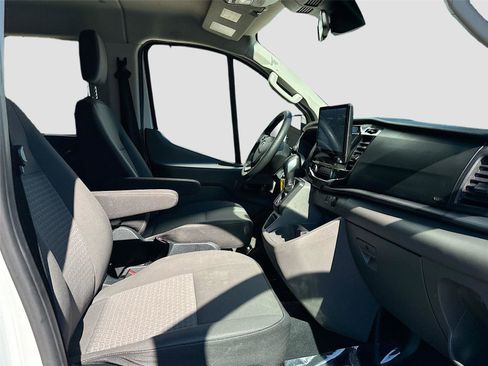Used 2023 Ford Transit 350 XLT image 32