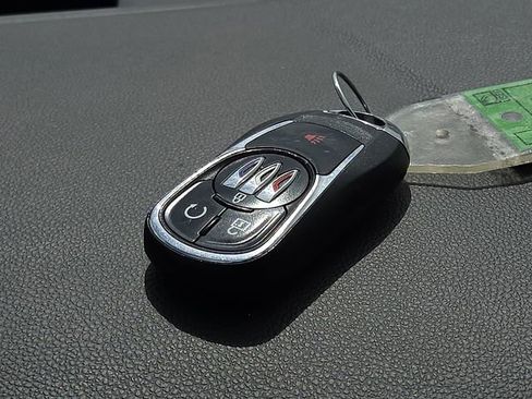 Used 2025 Buick Encore GX Preferred FWD image 16