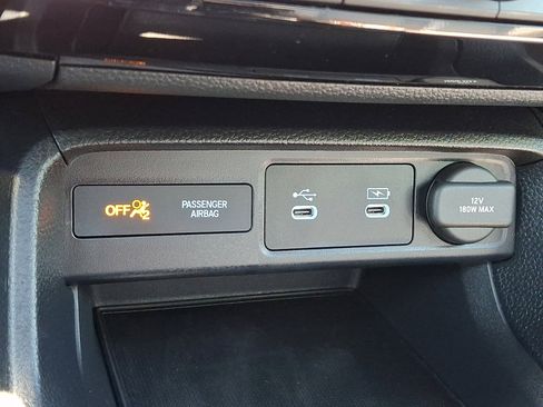 Used 2025 Honda Civic Sport image 24
