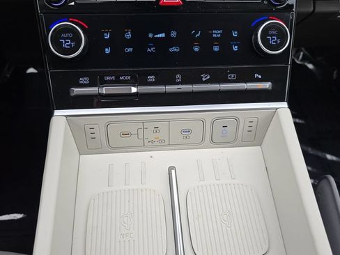 Used 2025 Hyundai Santa Fe Calligraphy AWD/4WD image 18