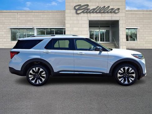 Used 2025 Ford Explorer Platinum w/ LUX Leather Package AWD/4WD image 9