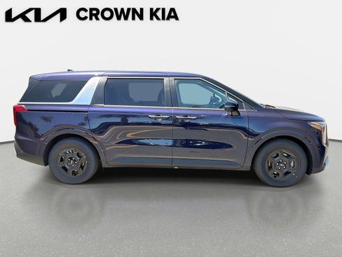 New 2026 Kia Carnival FWD image 4