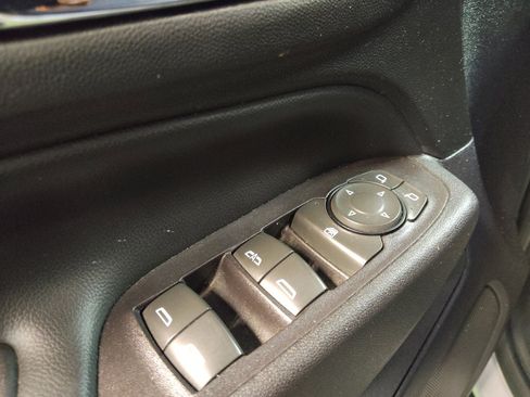 Used 2020 Chevrolet Equinox LT image 27