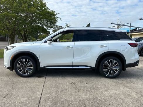 New 2026 INFINITI QX60 Luxe w/ Cargo Package FWD image 4