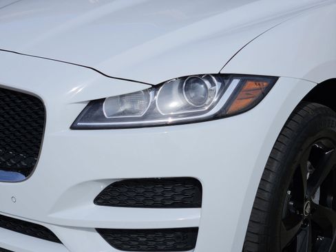 Used 2020 Jaguar F-PACE Premium AWD/4WD image 30