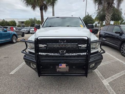 Used 2015 RAM 2500 SLT AWD/4WD image 2