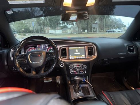 Used 2019 Dodge Charger R/T image 8