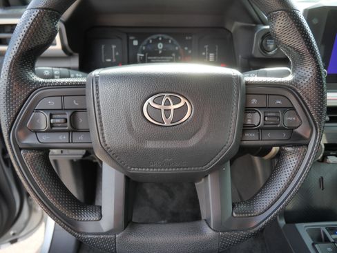 Certified 2024 Toyota Tacoma SR5 AWD/4WD image 25