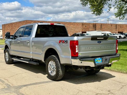 Used 2022 Ford F350 XLT w/ XLT Premium Package AWD/4WD image 4