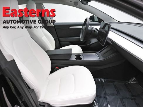 Used 2023 Tesla Model 3 Standard Range image 19