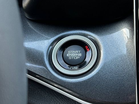 Used 2023 Jeep Grand Cherokee Altitude image 29