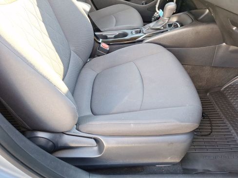 Used 2021 Toyota Corolla LE image 33