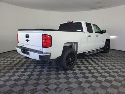 Used 2019 Chevrolet Silverado 1500 Custom image 4