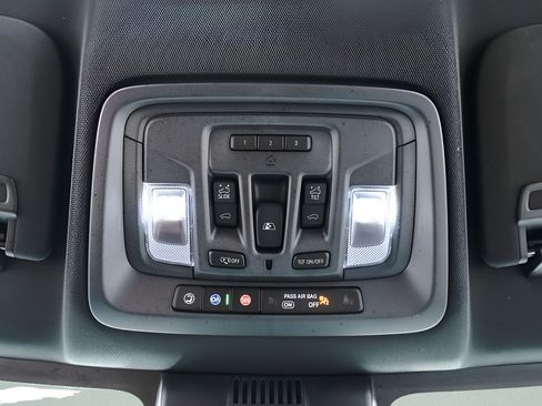 Used 2025 Chevrolet Silverado 3500 High Country w/ High Country Premium Package AWD/4WD image 18