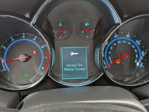 Used 2013 Chevrolet Cruze LT w/ RS Package FWD image 21