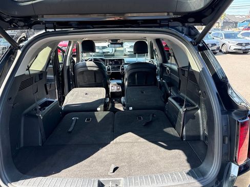 Used 2023 Kia Sorento EX AWD/4WD image 32