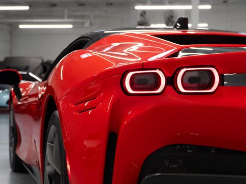 Used 2022 Ferrari SF90 Stradale AWD/4WD image 12