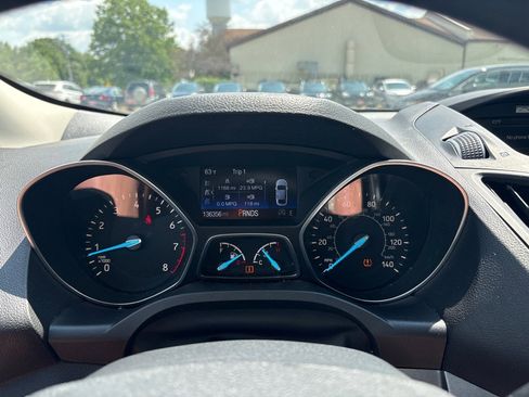 Used 2017 Ford Escape SE image 14