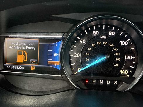 Used 2016 Ford Explorer XLT w/ Equipment Group 202A AWD/4WD image 10