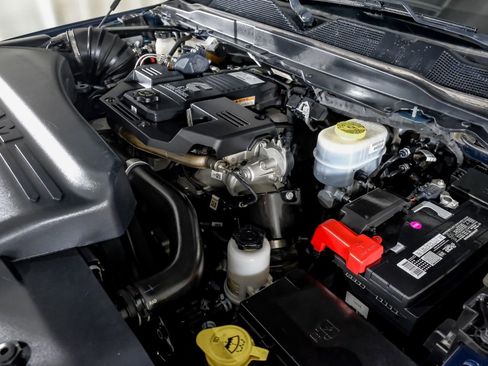 Used 2020 RAM 2500 Big Horn w/ Night Edition AWD/4WD image 48