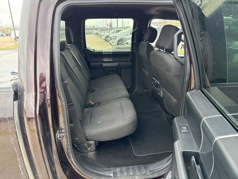 Used 2018 Ford F150 XLT w/ Equipment Group 302A Luxury image 11