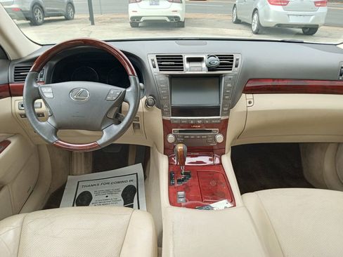 Used 2011 Lexus LS 460 AWD w/ Comfort Pkg image 8