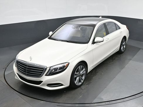 Used 2017 Mercedes-Benz S 550 S 550 w/ Premium Package image 62