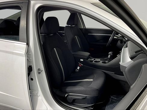 New 2026 Hyundai Sonata SE FWD image 18