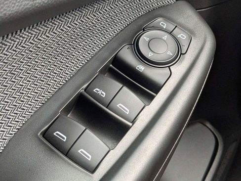 Used 2022 Chevrolet TrailBlazer LT w/ Convenience Package image 25