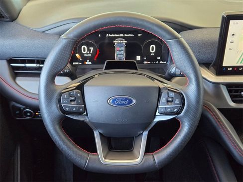 Used 2025 Ford Explorer ST-Line w/ ST-Line Street Pack image 20