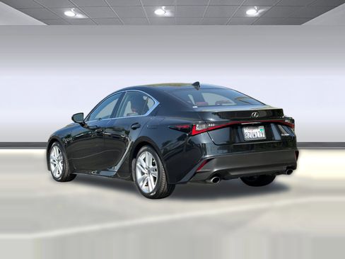 Certified 2022 Lexus IS 300 image 3