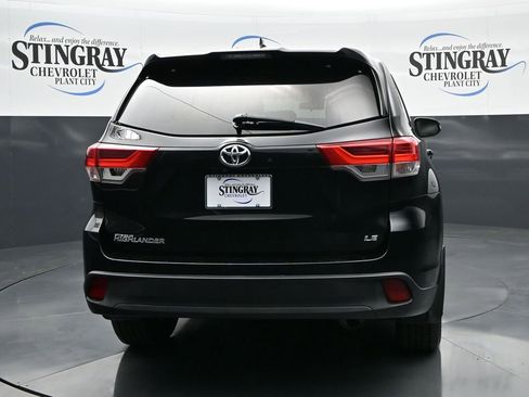 Used 2019 Toyota Highlander Plus image 6