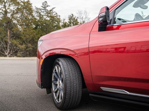 Used 2023 Cadillac Escalade Premium Luxury Platinum image 15