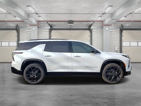 New 2026 Chevrolet Traverse RS image 8
