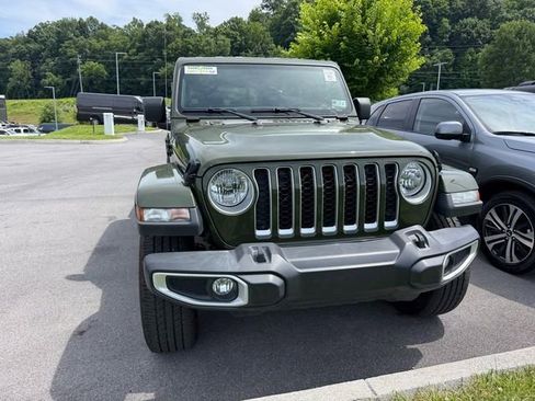 Used 2022 Jeep Gladiator Overland w/ Popular Equipment Package AWD/4WD image 8