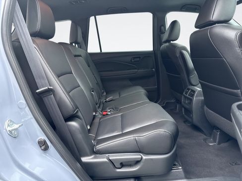 Used 2023 Honda Passport EX-L image 19