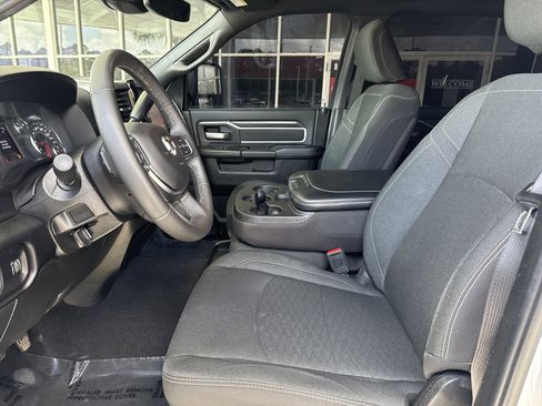 Used 2025 RAM 2500 Big Horn AWD/4WD image 16