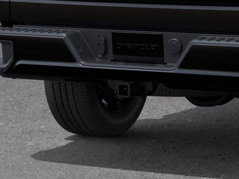 New 2026 Chevrolet Silverado 1500 Custom w/ LPO, Dark Essentials Package AWD/4WD image 15