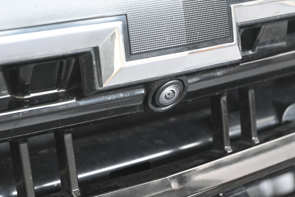 Used 2025 Chevrolet Tahoe Z71 AWD/4WD image 54