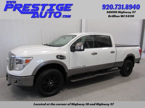 Used 2019 Nissan Titan Platinum Reserve w/ Platinum Utility Package image 1
