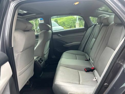 Used 2018 Honda Accord EX image 7