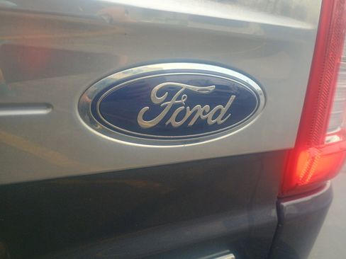 Used 2021 Ford F150 Platinum image 12