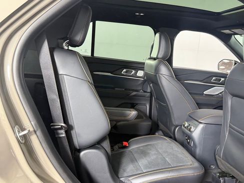Used 2026 Ford Explorer Tremor w/ Tremor Ultimate Package AWD/4WD image 34