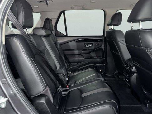 Used 2025 Honda Pilot EX-L image 53