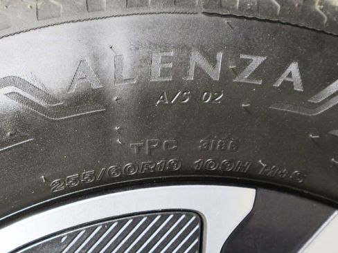 Used 2024 Chevrolet Blazer EV LT image 41