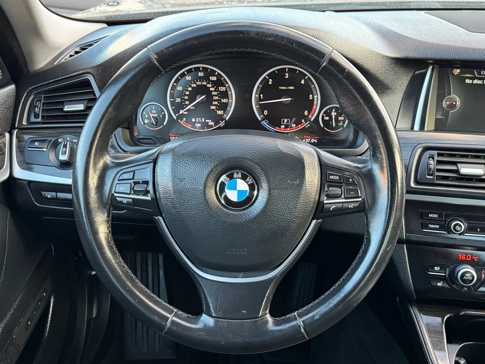 Used 2014 BMW 535d Sedan RWD image 27