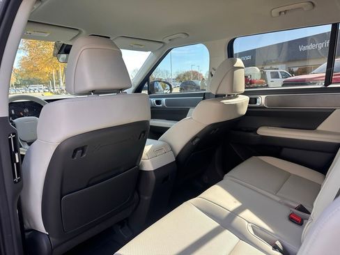 Certified 2025 Hyundai Santa Fe SEL image 15